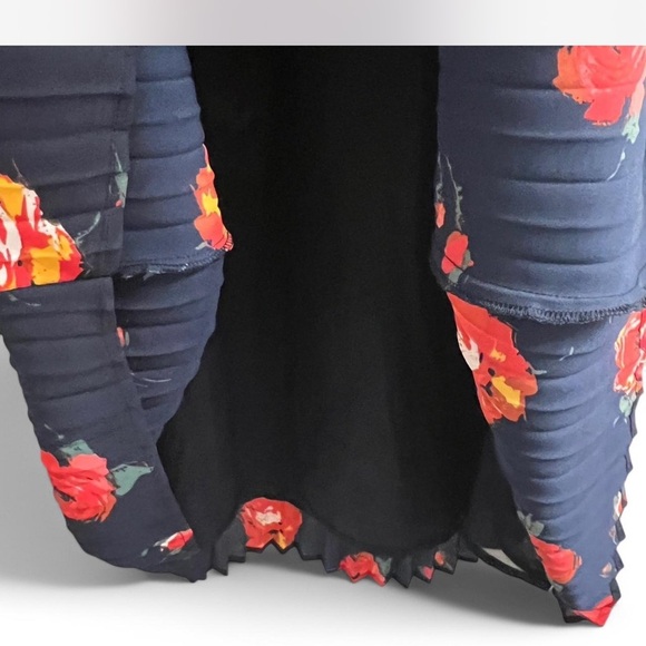 Babaton aritzia Red and Blue Pleated Pencil Midi Skirt - Picture 4 of 6